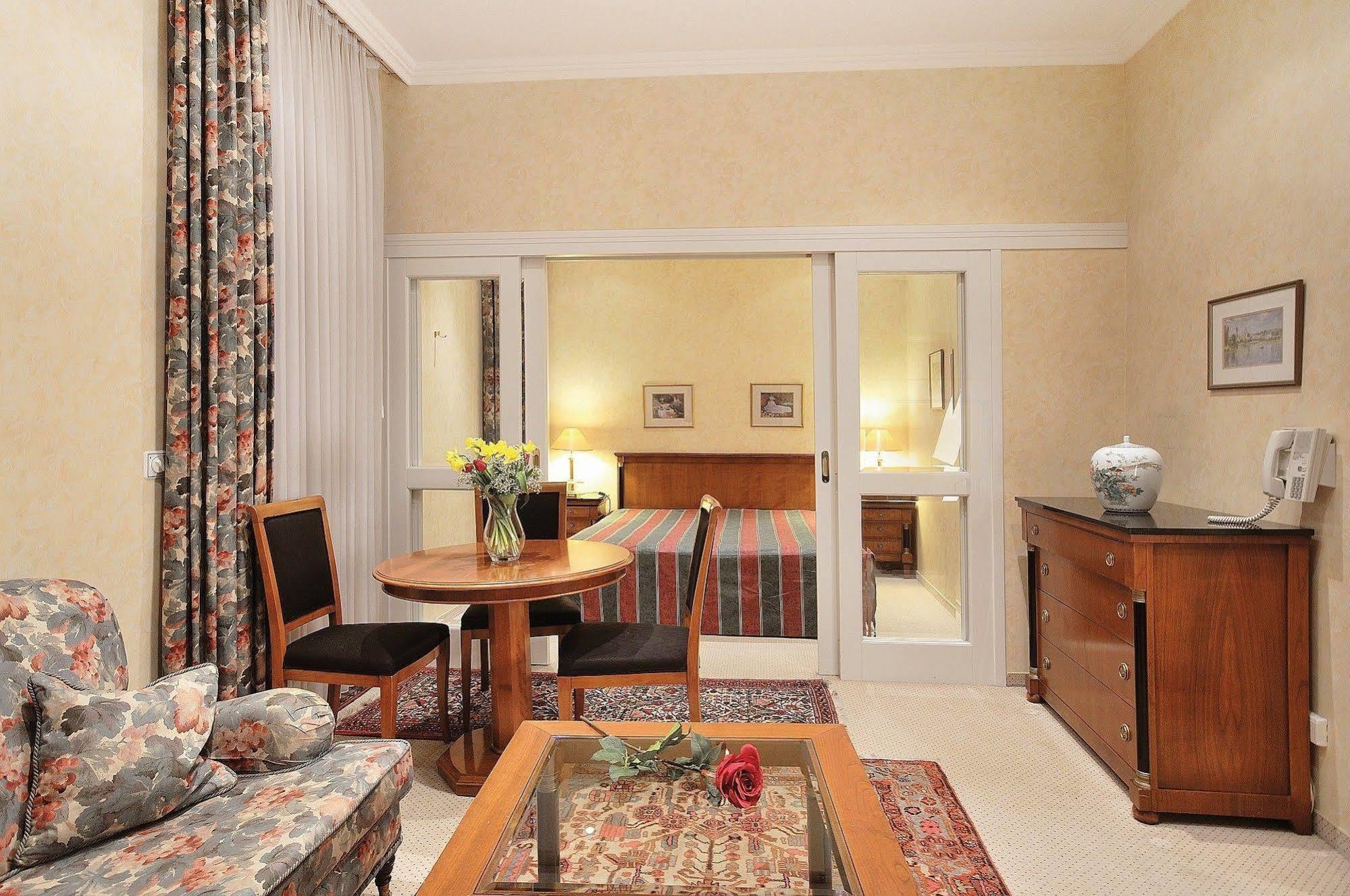Hotel Residenz Am Rosengarten 바트키싱엔 객실 사진